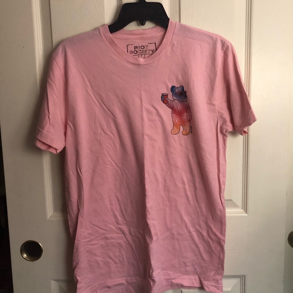 Riot society pink graphic tee - drinking bear